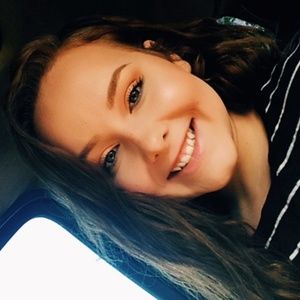 Meet your Posher, Carly